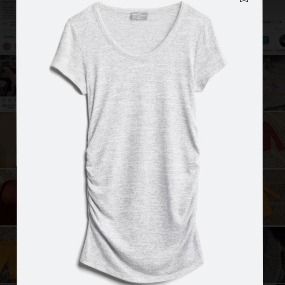 Market & Spruce maternity top.